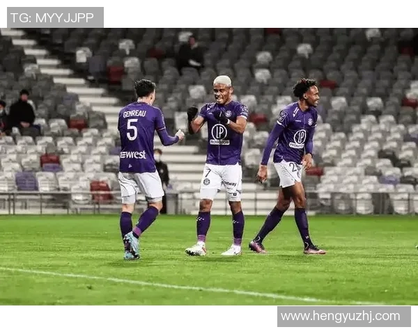 图卢兹与奈斯的精彩对决揭示法甲联赛的竞争激烈与球队实力的较量